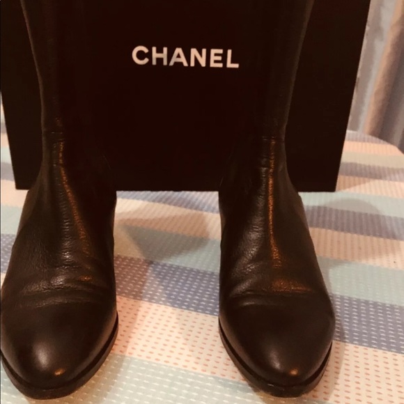 Chanel boots size 39 color black - Picture 4 of 7